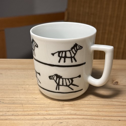 Becher running zebra - becher, zebra“