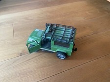 Bruder Geländewagen Land Rover ohne Heckklappe