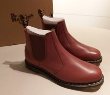 Dr. Martens 2976 Chelsea Boot