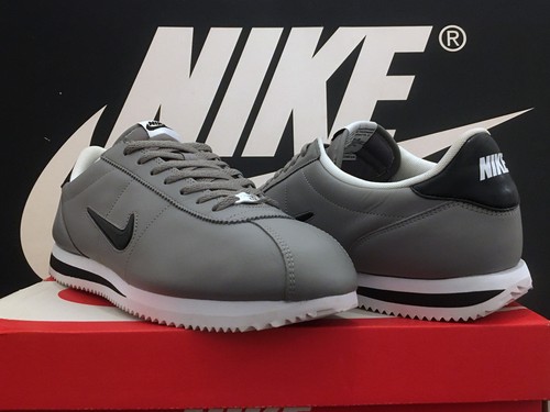 Vintage 2017 nike - nike, basic