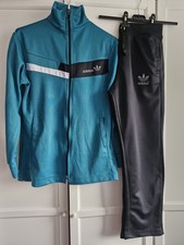 ADIDAS FREIZEIT ANZUG TRAININGSJACKE UND JOGGINGHOSE GRÜN GR.M ZWEITEILER HAUSAN