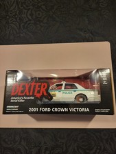 2008 Ford Crown Victoria Miami Police 1:24 Green Light Dexter limitiert