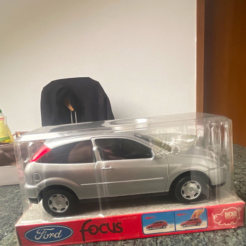 Dickie ford focus - dickie,