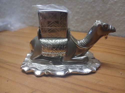 Zippo sitting camel - sitting,