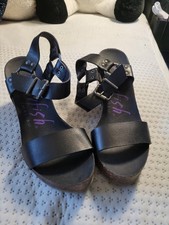 Blowfish Riemchensandalen Sandalen Riemchen Plateau schwarz Gr. 39,5  US 8,5 NEU