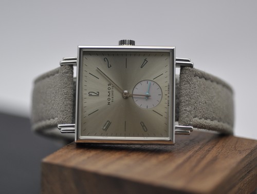 Nomos glashütte tetra - nomos, die
