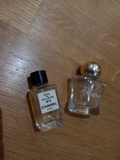 2 Mini-Flakons Chanel No 5 und