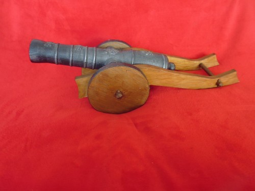 Modell kanone aus gusseisen - aus,
