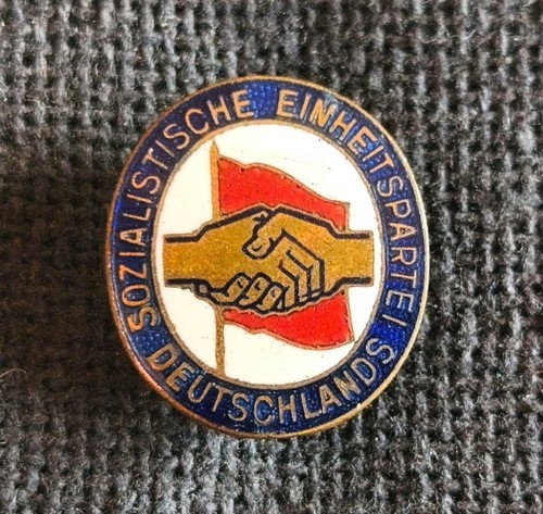 Frühes abzeichen ddr - abzeichen,