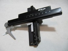 NIKON Mikroskop X/Y Kreuztisch