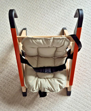 Minui HandySitt - Tragbarer Hochstuhlaufsatz + Stuhlgestell - Tragetasche - TOP