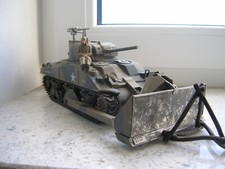 M4A3 Sherman / US-Räum-Panzer „Dozer“ / 1:32 / passend zu Forces of Valor