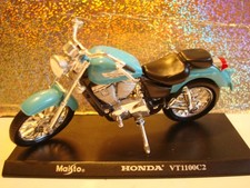 Honda VT 1100 C 2 SHADOW  Lila