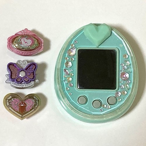Tamagotchi grün mit - tamagotchi,
