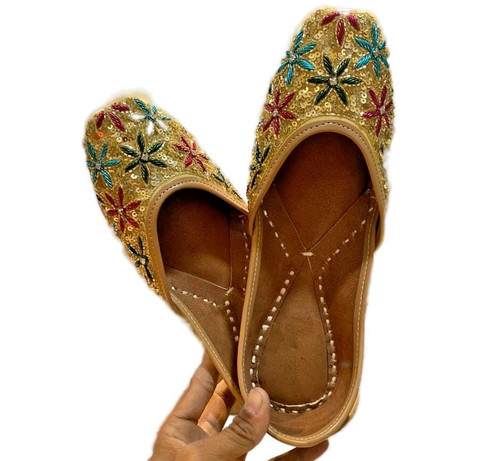 Aura damen punjabi wedding - punjabi,