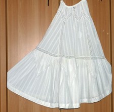 Antiker, schöner Damen-Unterrock, mit Spitzenborten, altersbedingt gut erhalten!