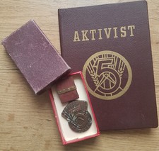 DDR Urkunde Abzeichen Orden