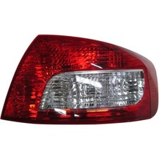 Rückleuchte rechts aussen