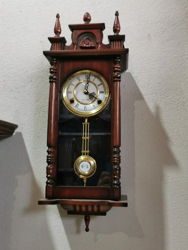 Wanduhr mit schlag - mit,