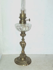 alte Tisch Petroleumlampe