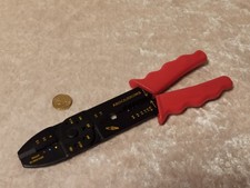 Abisolierzange neuwertig,Zange zum Abisolieren &Crimpen,NEUWERTIG