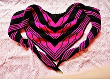 DREIECKSTUCH - SCHALTUCH/ STOLA, FLACH, NEONPINK HANDGESTRICKT, EINZELSTÜCK