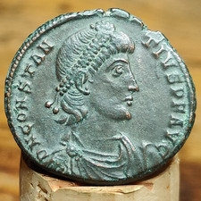 Constantius II Maiorina mit