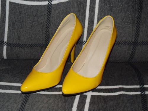 Stiletto pumps lack - stiletto, gelb