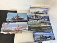 Trumpeter / Heller usw  Modellbau Schiffe  NR 703 0