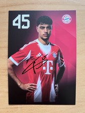 Aleksandar Pavlovic AK Bayern München Autogrammkarte 2025-26 original signiert