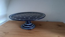Gmundner Keramik Dirndl Blau Tortenplatte mit Fuß Maße ca. Ø x H - 32 x 11,5 cm