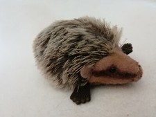 1670/10 Steiff igel joggi in braun/beige , 12cm , liegend , abwaschbar