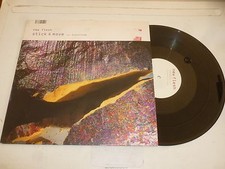 NEW FLESH - Stick & Move -