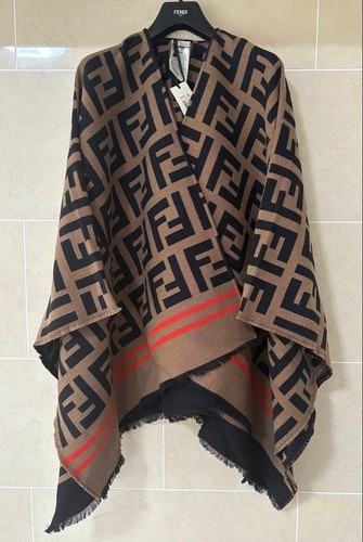 Fendi poncho cape zucca - fendi,