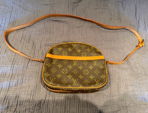 Louis vuitton crossbody - louis,