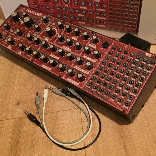 Behringer neutron analoger - neutron,