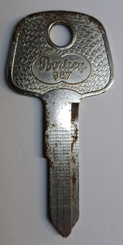 Vauxhall ym28 987 c138 - 987,