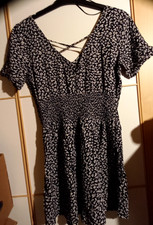 Only  Hosen-Kleid  Kurzarm V-Ausschnitt hinten Schnürung blau+weiße Blumen Gr.38