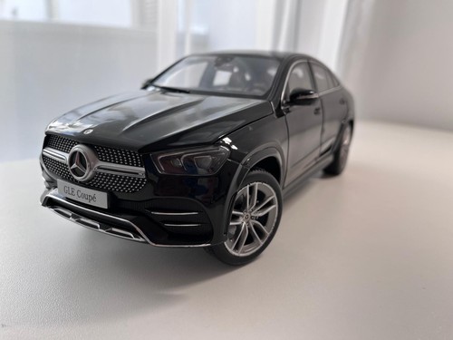 Iscale mercedes benz gle - 1:18,