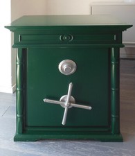 Fernsehspott Requisite, Edeka -Spot: Goldbarren von  1968 Tresor aus Holz+ Alu