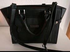 Umhängetasche schwarz 