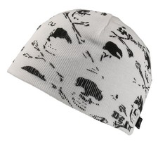 Strickmütze mit Totenkopf