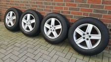 235/65 R17 104H DUNLOP WINTER