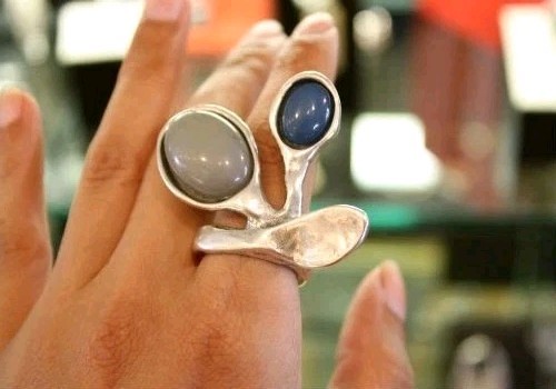 Uno anillo - uno, 50
