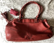 Handtasche Schultertasche Umhängetasche von Friis & Company in Rot