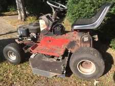 Rasentracktor/Aufsitzmäher.Mähwerk-Eigenbau.