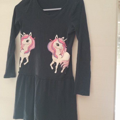 Süsses mädchen kleid mit - mädchen,