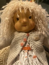 Die wunderschöne Lotta nach