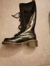 Dr.Martens Lackstiefel  neu Schwarz Lack Leder 20 Loch Gelbnaht