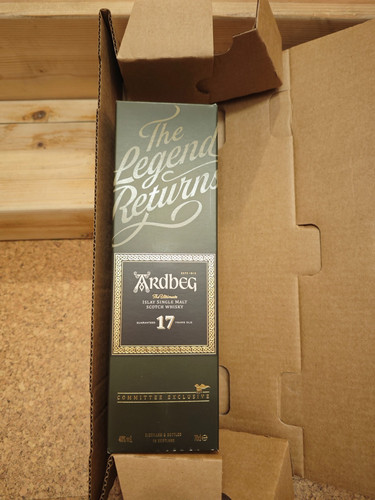 Ardbeg jahre islay whisky - ardbeg,